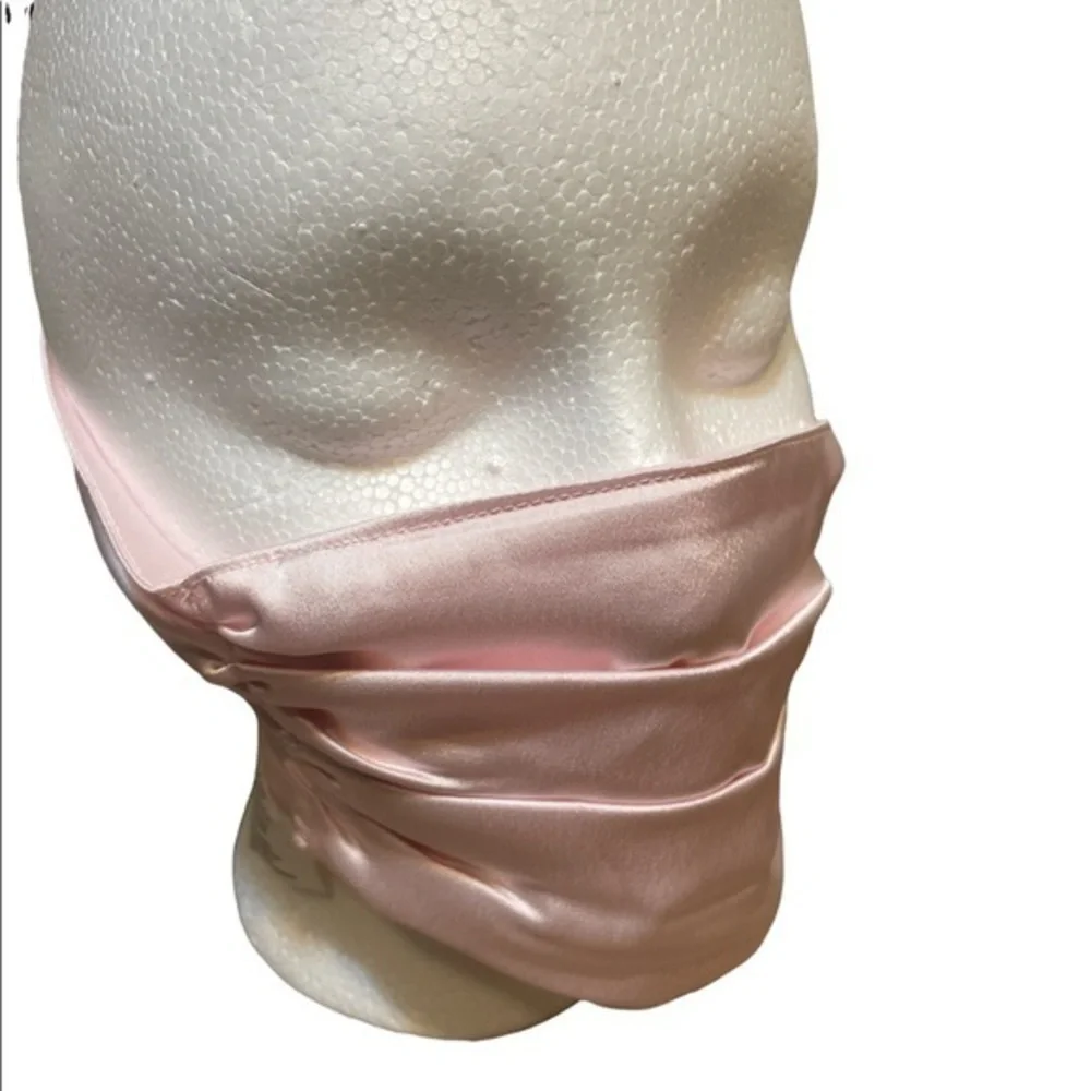 Pink polyester Barbie face mask